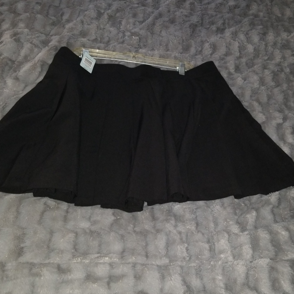 Torrid black skirt